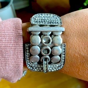 Super cute silver Buckle bracelet